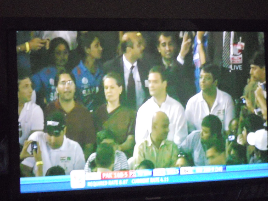 ind-pak-semi-final-world-cup-sonia-rahul-gandhi-spectators