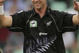 All rounder James Franklin (New Zealand) is fortunate to play with Sachin (Master Blaster) in IPL 4, 2011