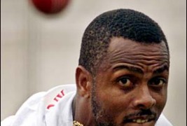 Cricket highlights player of the week: Courtney Walsh former fast bowler