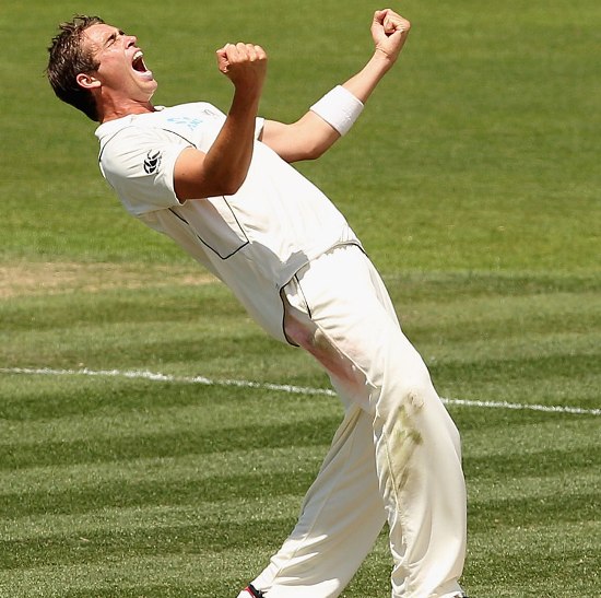 Tim-Southee-roars-after-New-Zealand-pick