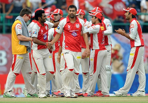Praveen Kumar 2 for 18 vs CSK