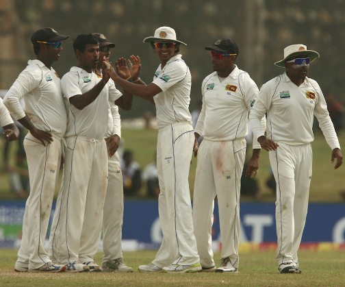 Nuwan Kulasekara dismissed Younis on 87 Nuwan Kulasekara dismissed Younis on 87