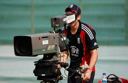 How many cameras are used for broadcasting a cricket match?