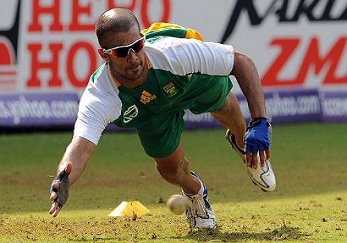 Duminy practices for field