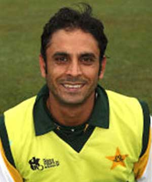 Profile and Pictures of Abdur Rehman – crickethighlights.com