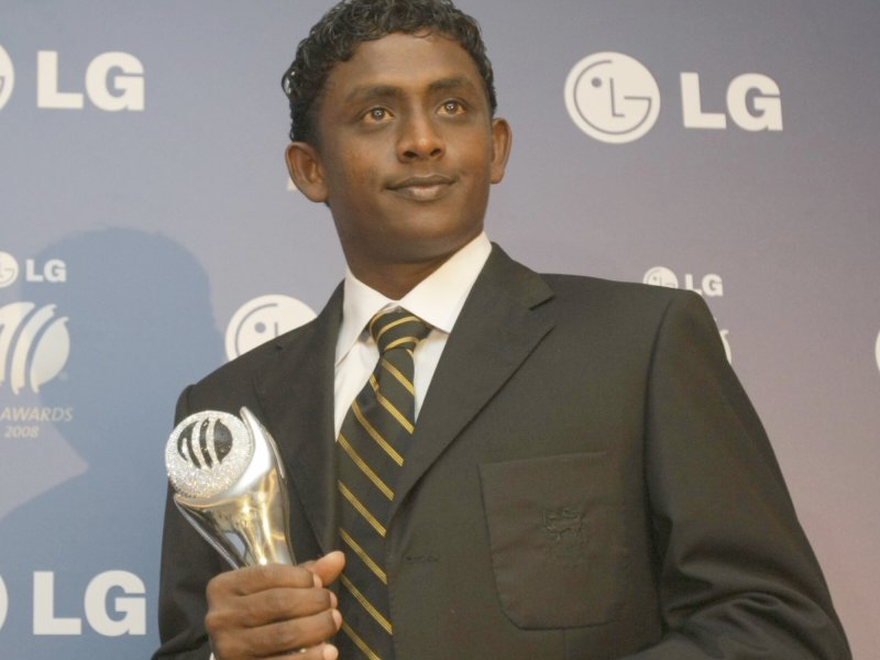 Ajantha Mendis took 46 wickets in six games, his strike rate a startling 31 in tha year 2007-08