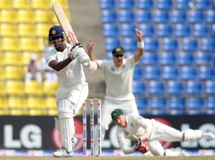 Angelo Mathews got out by Brad Haddin – crickethighlights.com