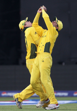 Ricky Ponting taking a brilliant catch after the collision