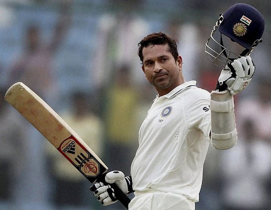 Sachin Tendulkar celebrates his 15,000 Test runs – crickethighlights.com