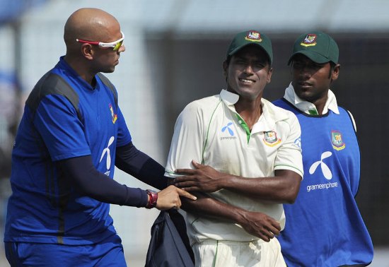 Photos of 1st Test Bangladesh v Pakistan played at Chittagong ...