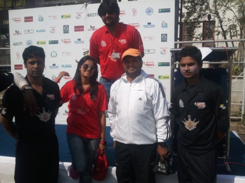 RJ-Anjali and Umang with Ashok Rajpath rajware cricket team